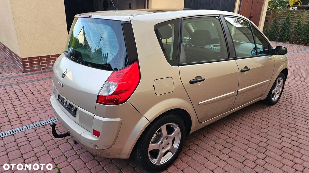Renault Scenic 1.9 dCi FAP Privilege - 15