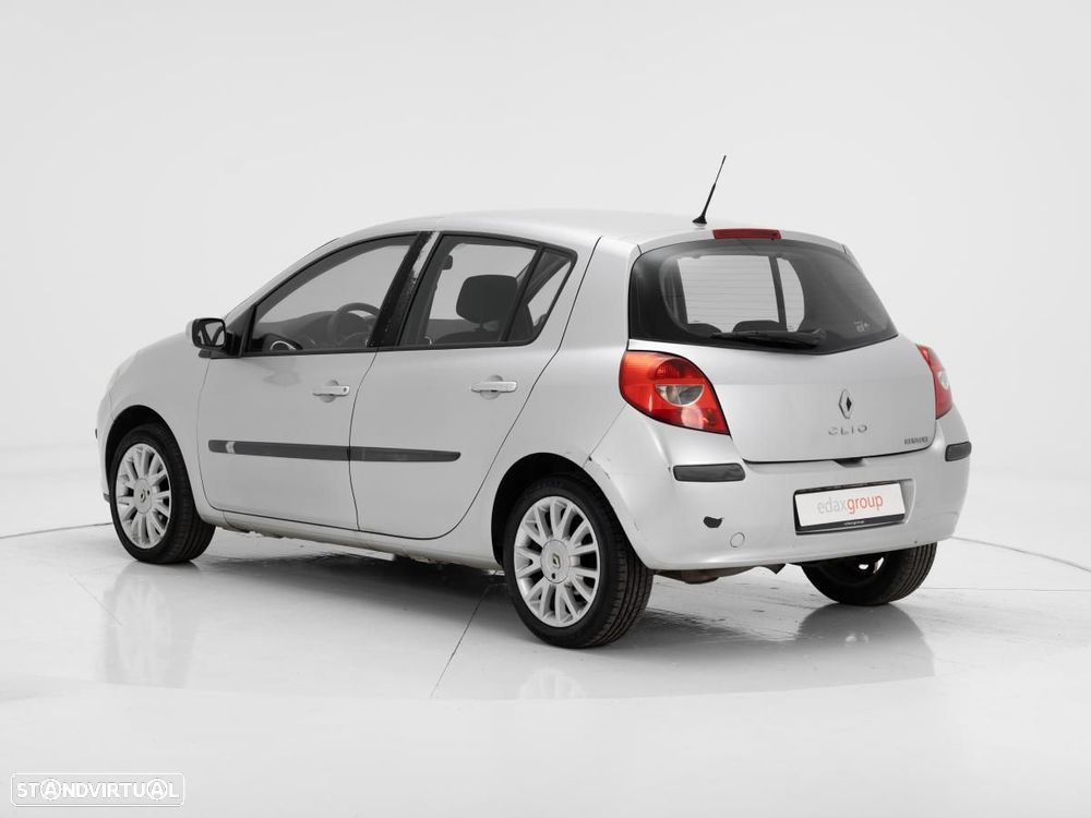 Renault Clio - 5