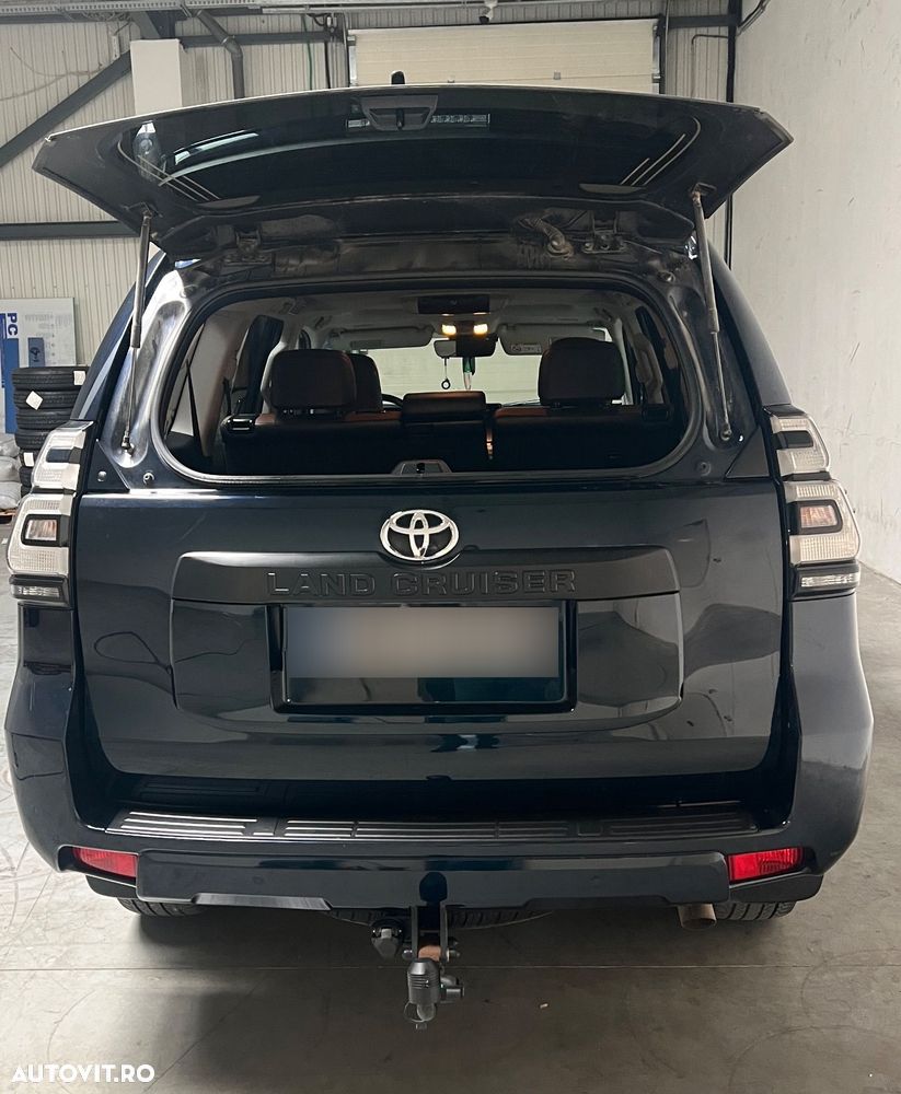 Toyota Land Cruiser 2.8l D-4D 204 CP A/T Luxury Black Matte Edition - 20