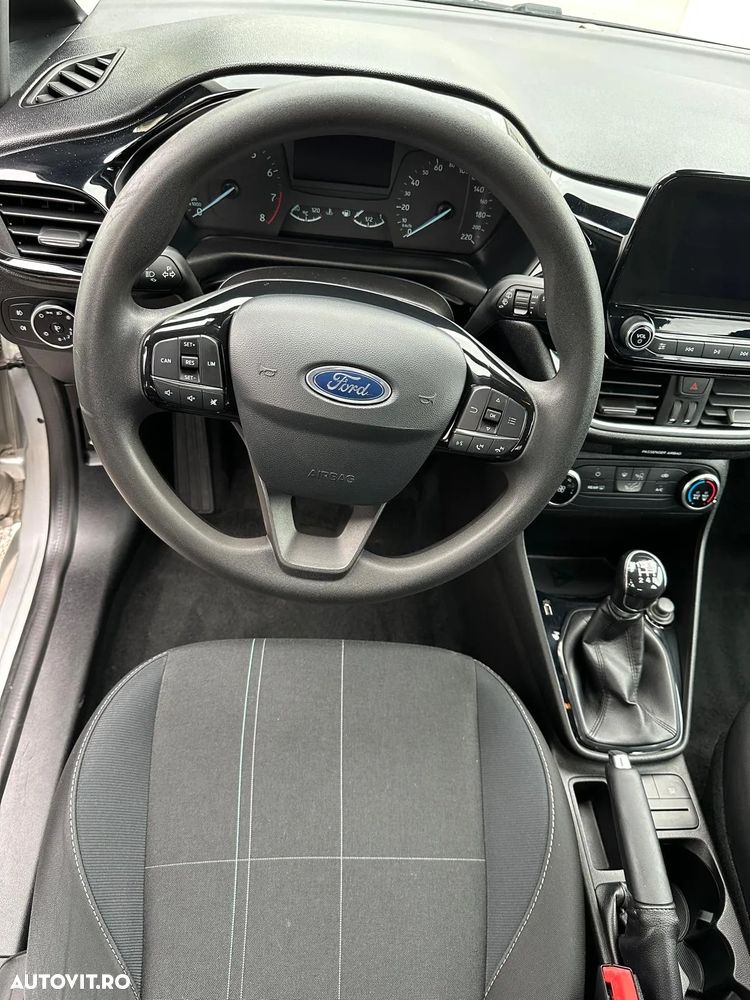 Ford Fiesta 1.1 COOL&CONNECT - 11