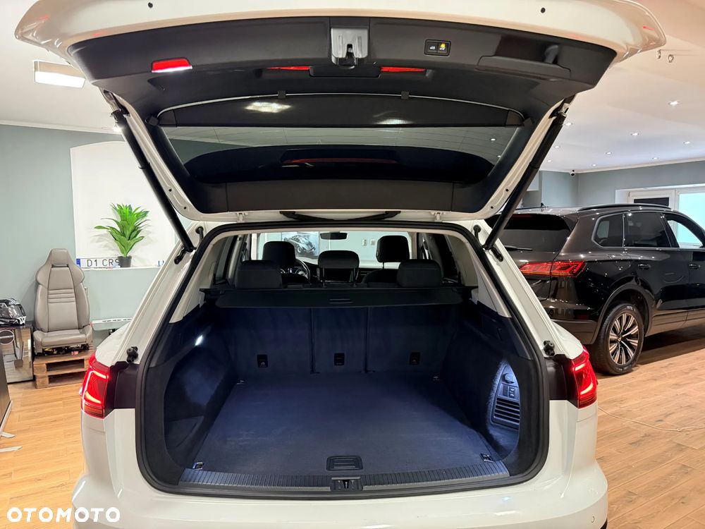 Volkswagen Touareg 3.0 V6 TDI SCR 4Mot Atmosphere - 27