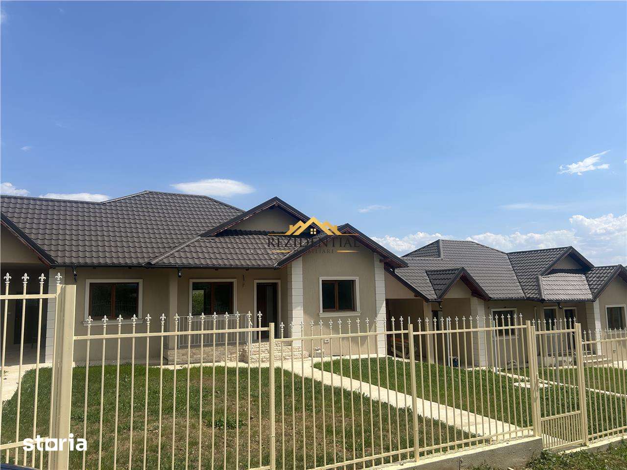 CASA SUPERBA - CERVICESTI (la doar 6 km de Botosani) - Imagine principală: 2/10