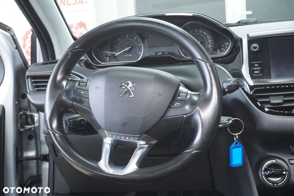 Peugeot 208 - 21