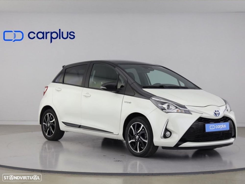Toyota Yaris 1.5 HSD Square Collec.White - 2