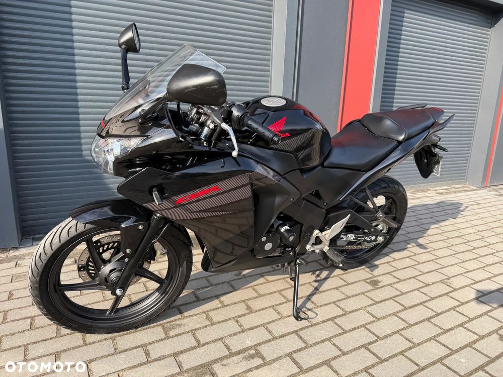 Honda CBR - 6