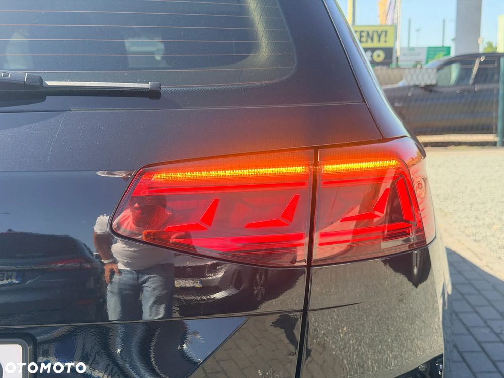 Volkswagen Passat 1.5 TSI EVO Business - 10