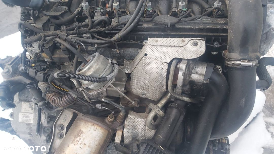 VOLVO V60 2,4 biturbo ALTERNATOR - 5