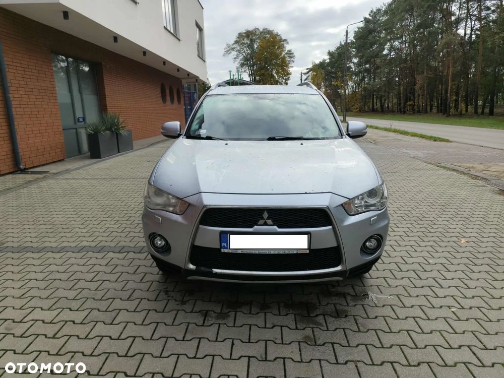Mitsubishi Outlander 2.0 DID Intense + - 6