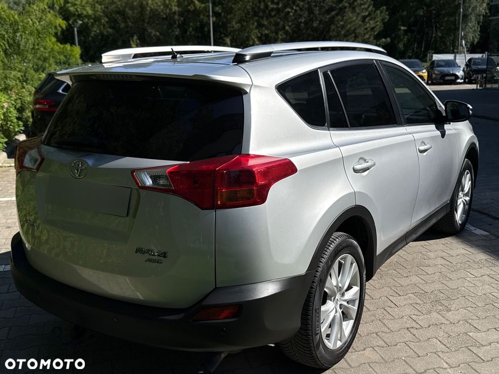 Toyota RAV4 - 6
