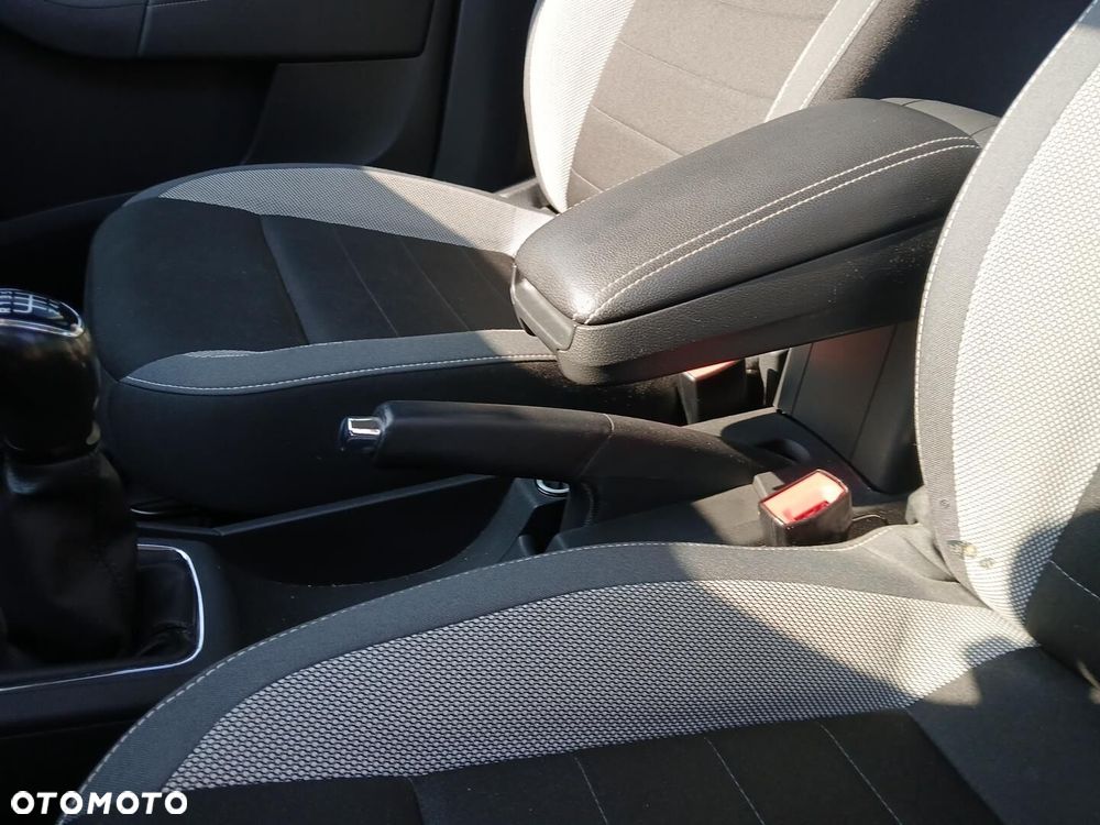 Skoda RAPID 1.0 TSI Ambition - 35