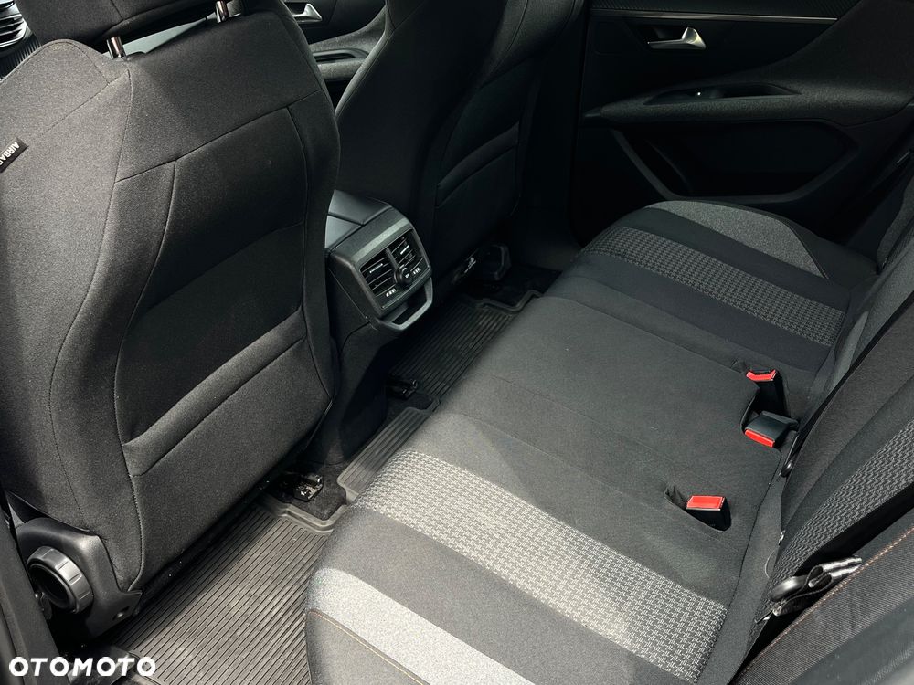 Peugeot 3008 - 17