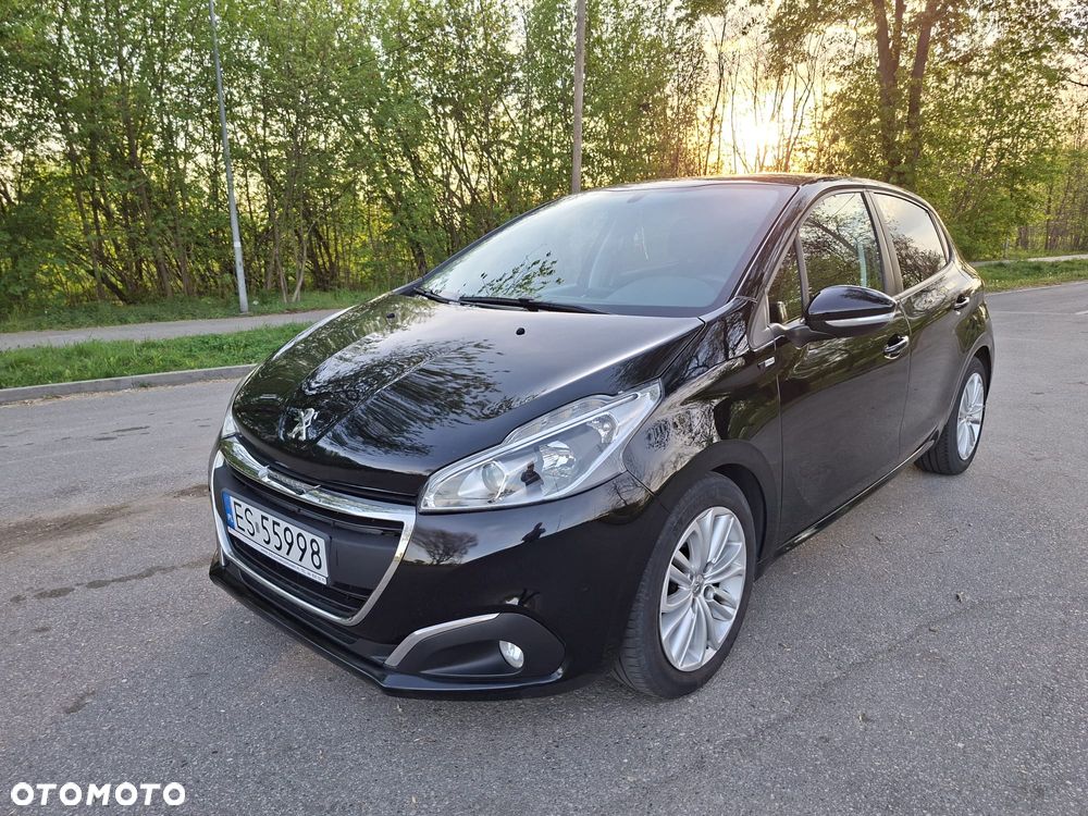 Peugeot 208 PureTech 82 Allure - 2