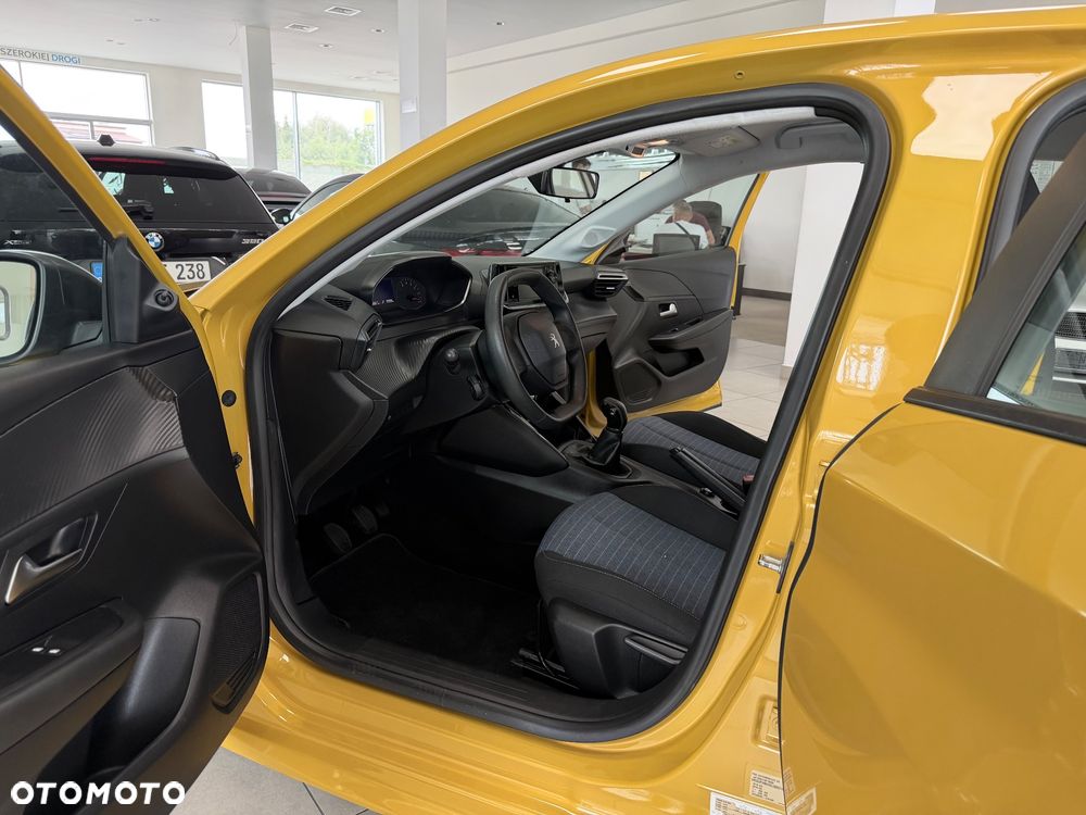 Peugeot 208 - 16