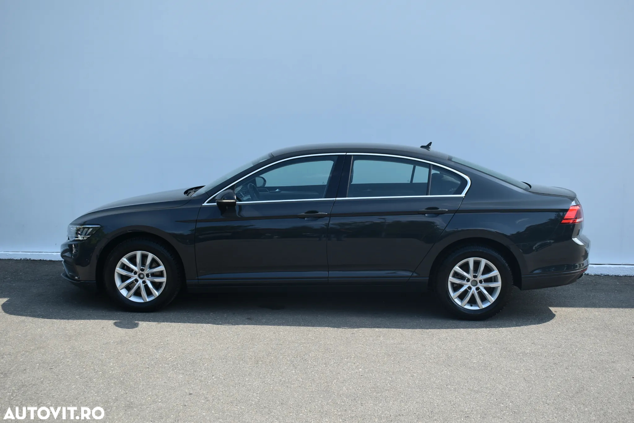 Volkswagen Passat 2.0 TDI DSG Comfortline - 2