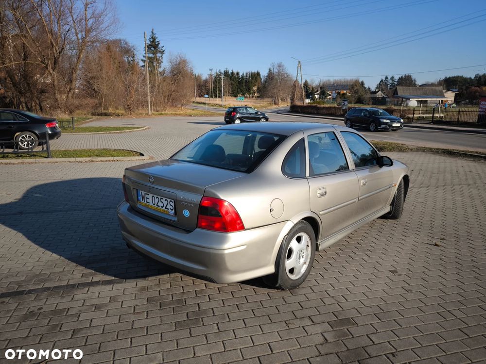 Opel Vectra 2.0 CD - 4