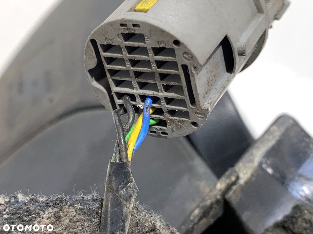 LUSTERKO LEWY - 89.00 PLN - RENAULT ESPACE IV (JK0/1_) 2002 - 2022 1.9 dCi (JK0U) 85 kW [116 KM] - 7