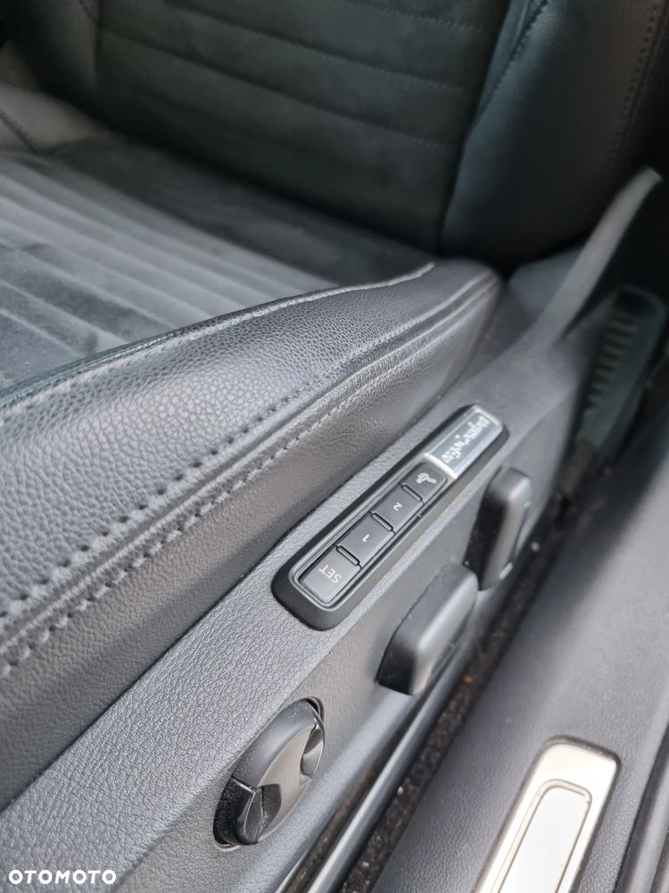 Volkswagen Passat - 10