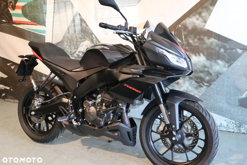 Aprilia Tuono - 15