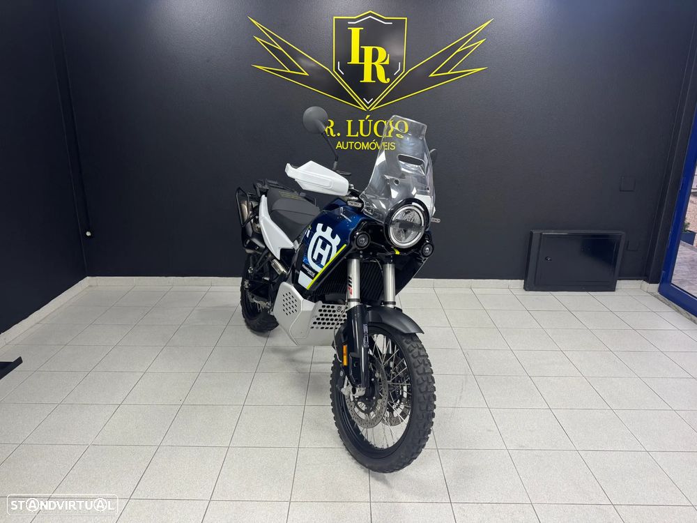 Husqvarna Norden 901 Expedition - 2