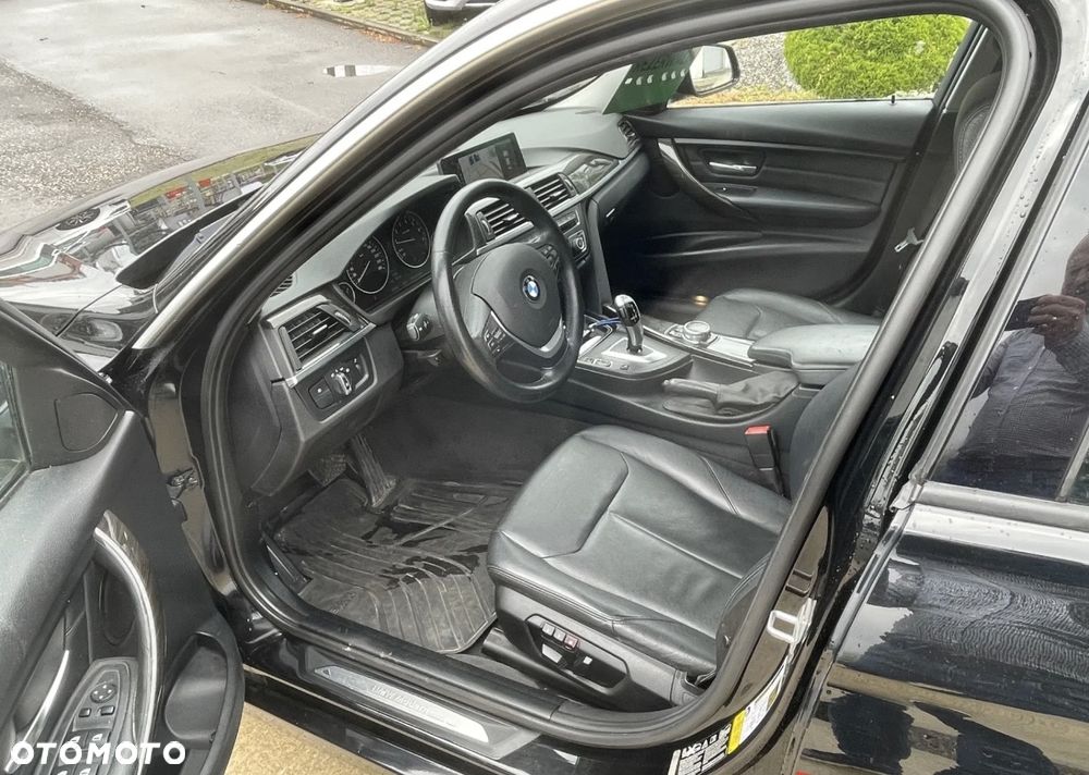 BMW Seria 3 328i xDrive - 6