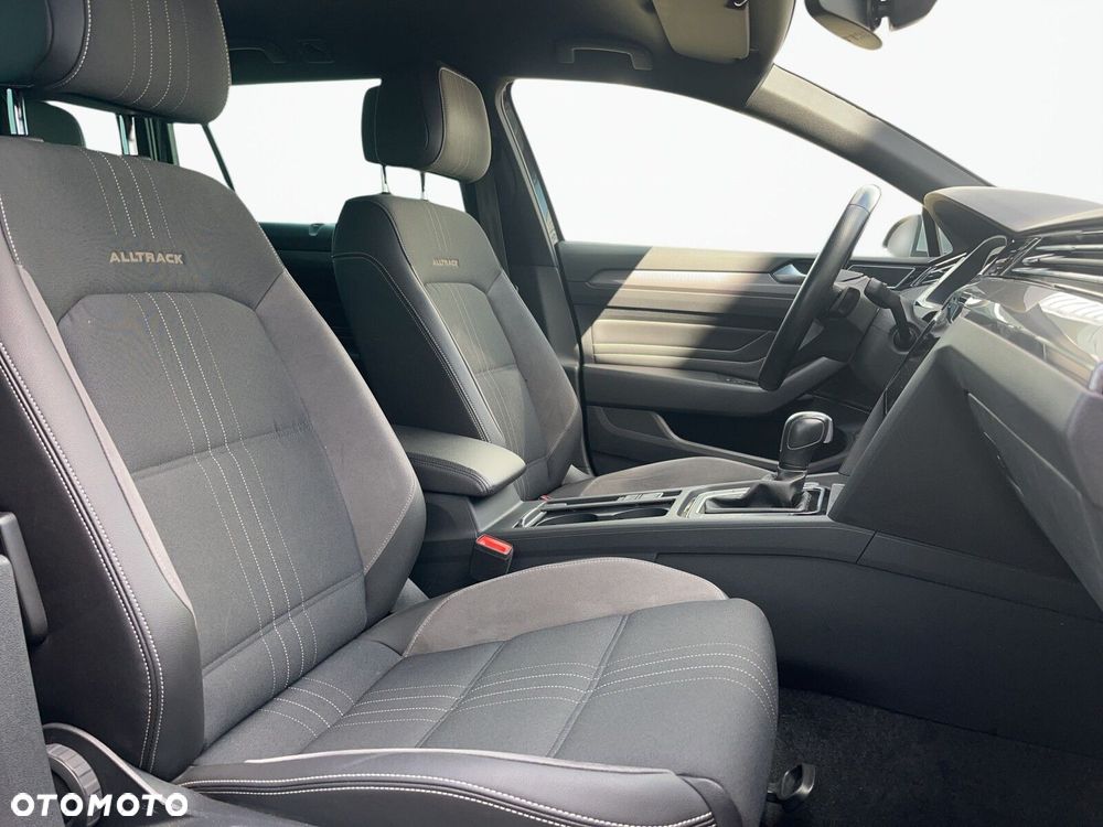 Volkswagen Passat Alltrack - 24