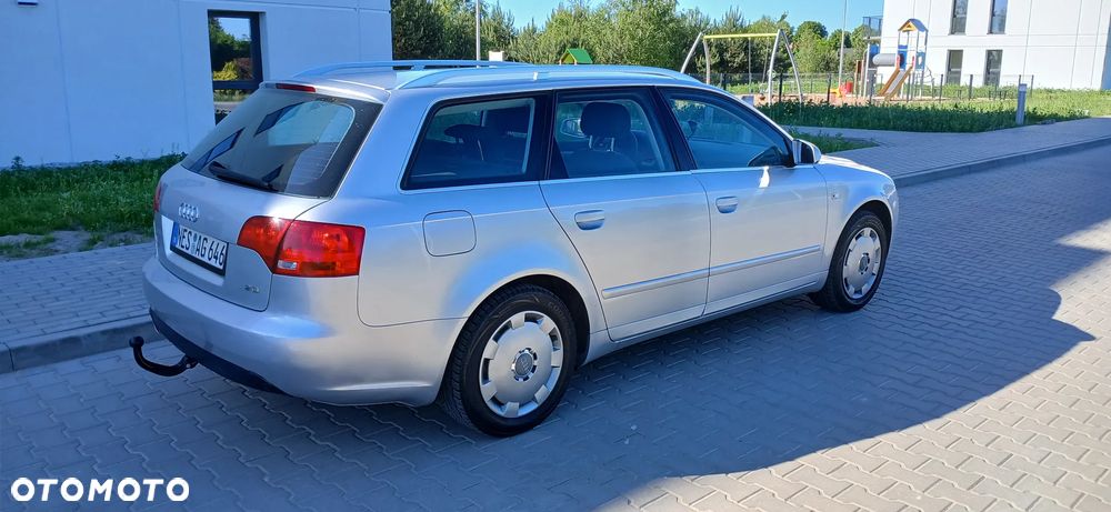 Audi A4 Avant - 4