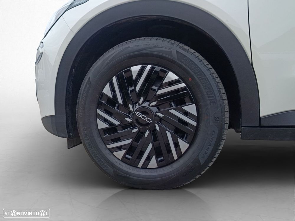 Fiat 600e 54 kWh (RED) - 11