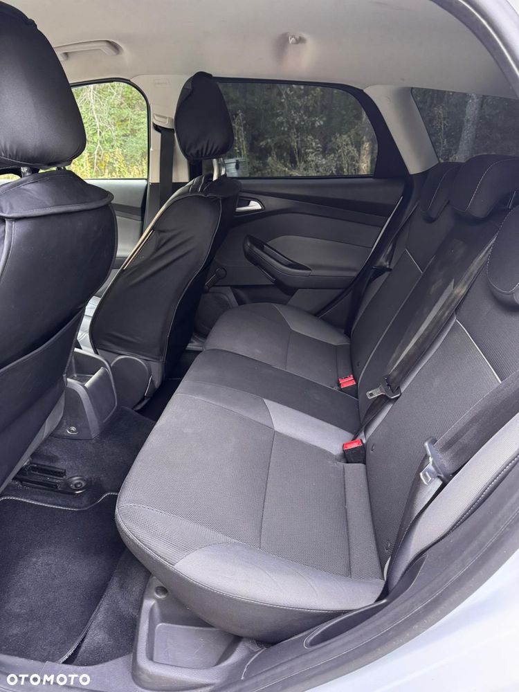 Ford Focus - 8