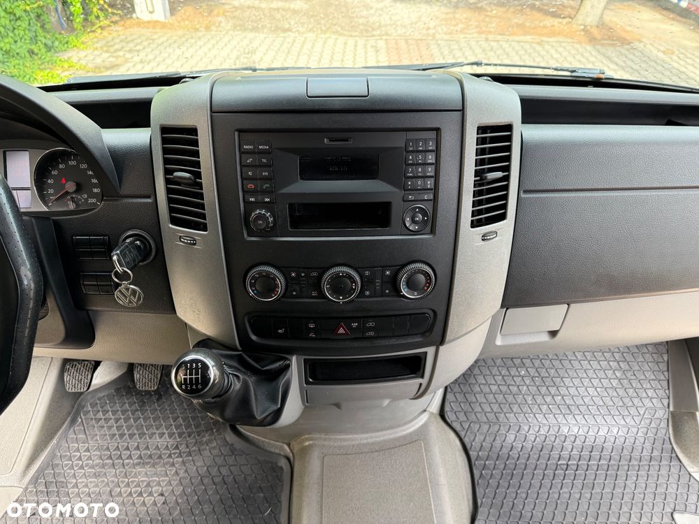 Volkswagen Crafter - 10