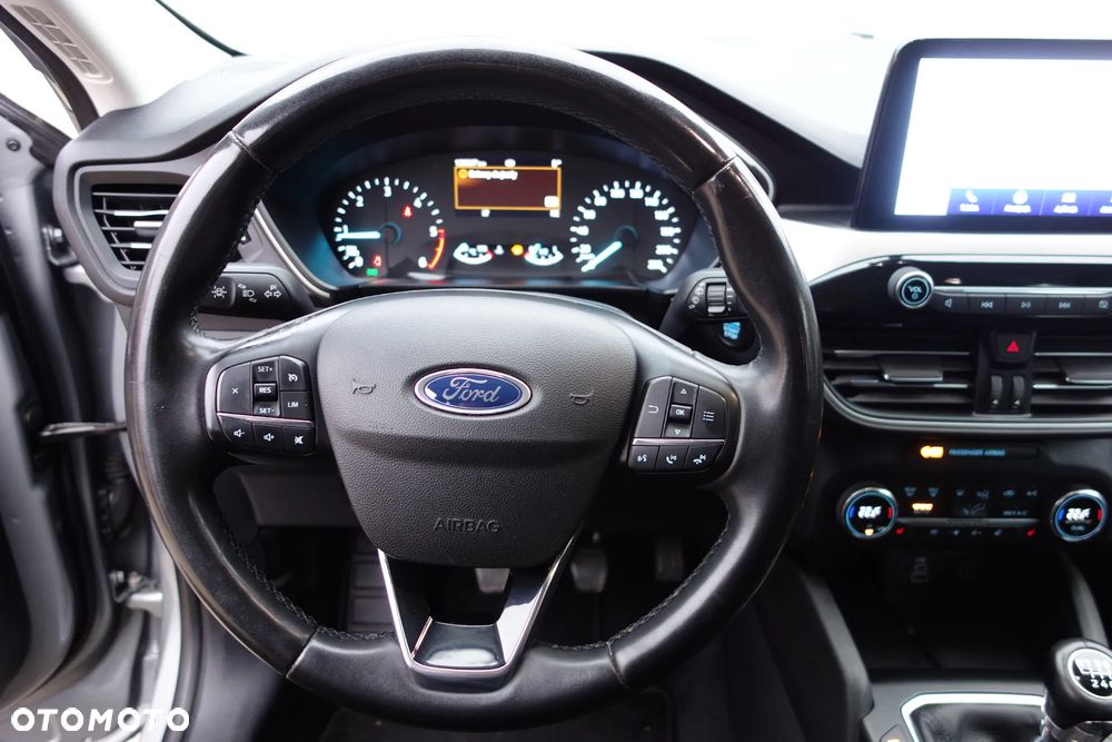 Ford Kuga - 21