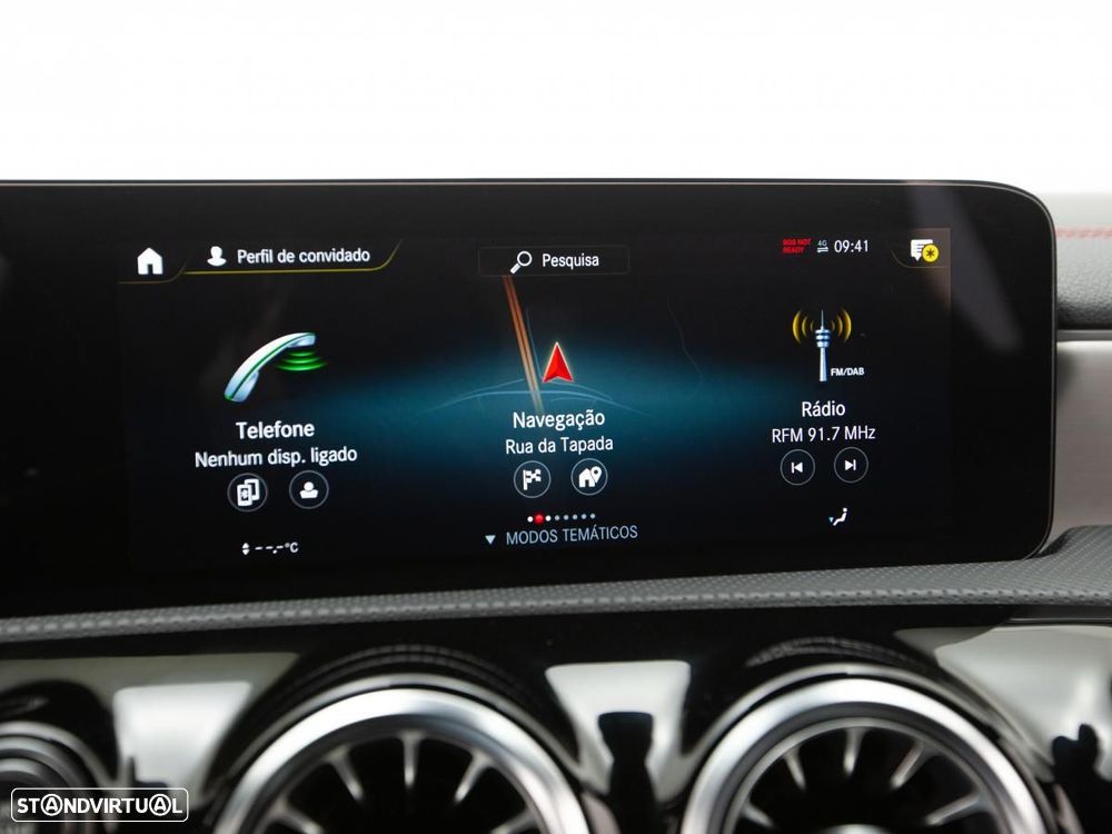 Mercedes-Benz CLA 250 e Shooting Brake AMG Line - 32