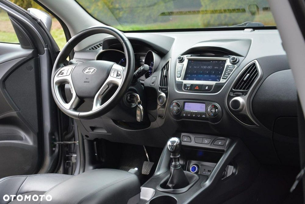 Hyundai ix35 1.7 CRDi 2WD Fifa World Cup Edition - 18
