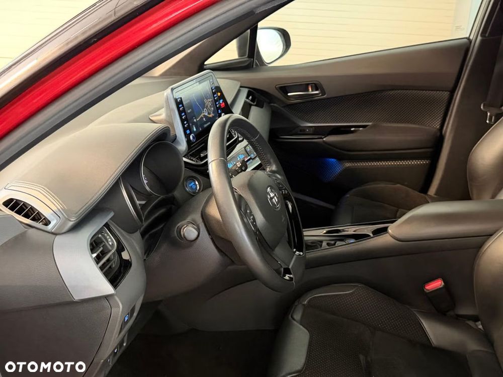 Toyota C-HR Lounge - 8