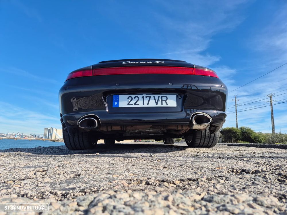 Porsche 911 (996) Carrera 4 S - 10
