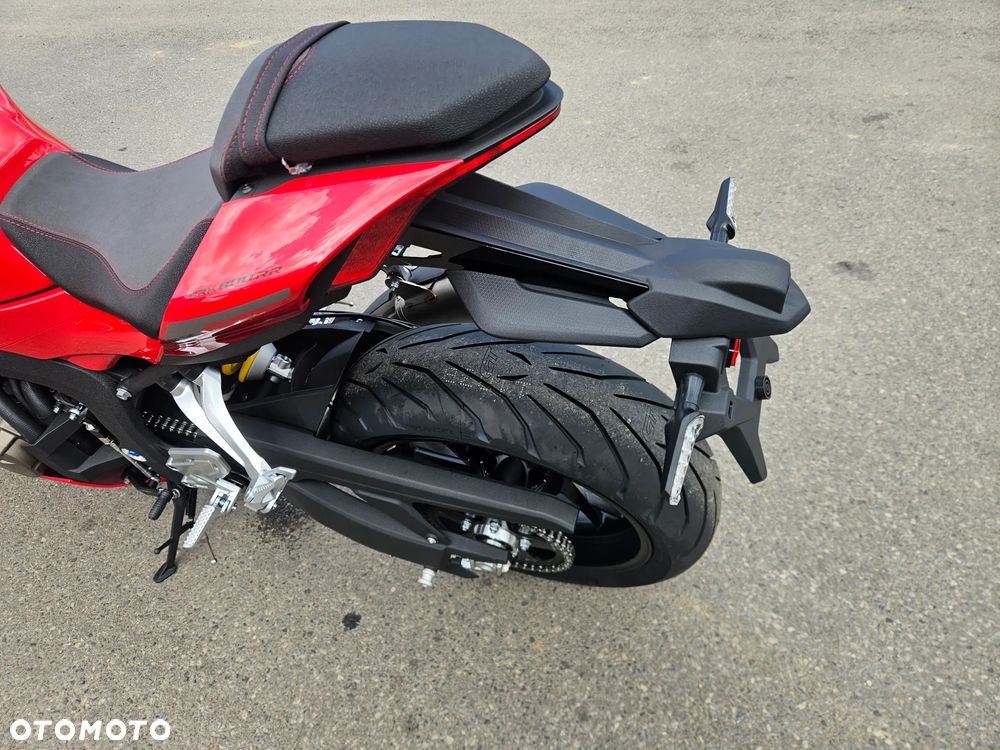 QJMOTOR SRK 800RR - 13