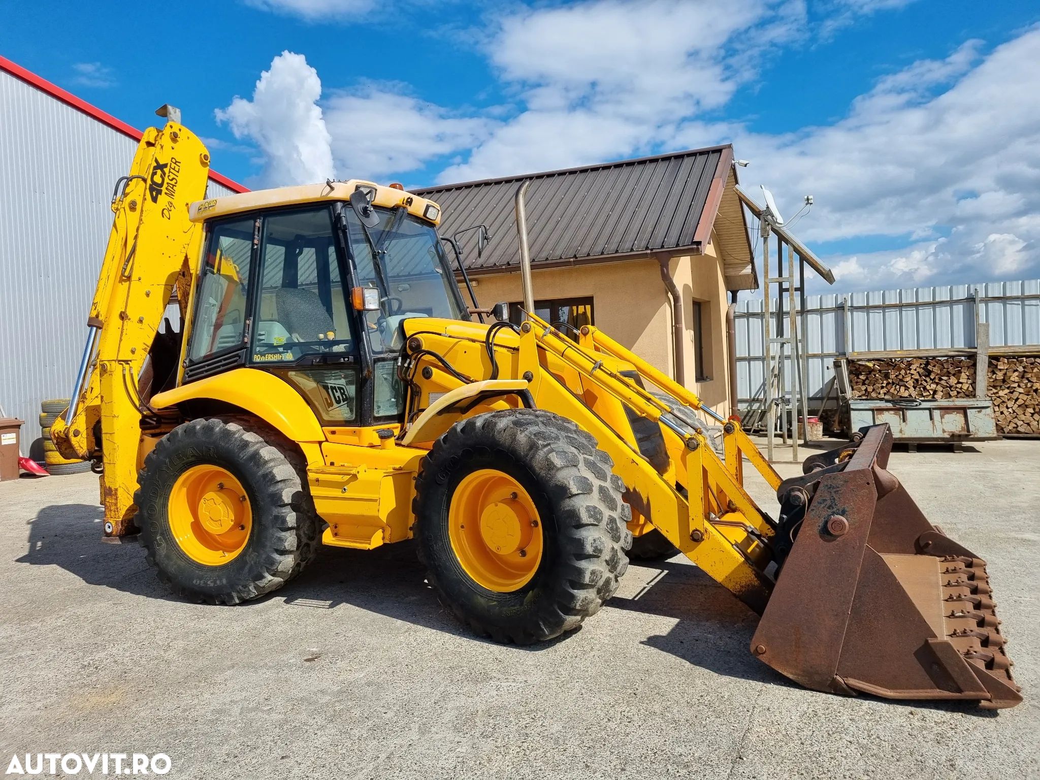 JCB 4CX - 1