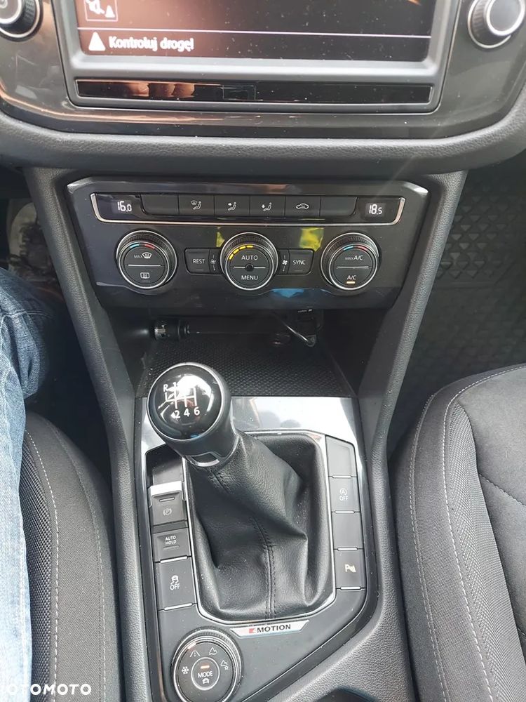 Volkswagen Tiguan 2.0 TDI SCR 4Motion (BlueMotion Tech) Comfortline - 9
