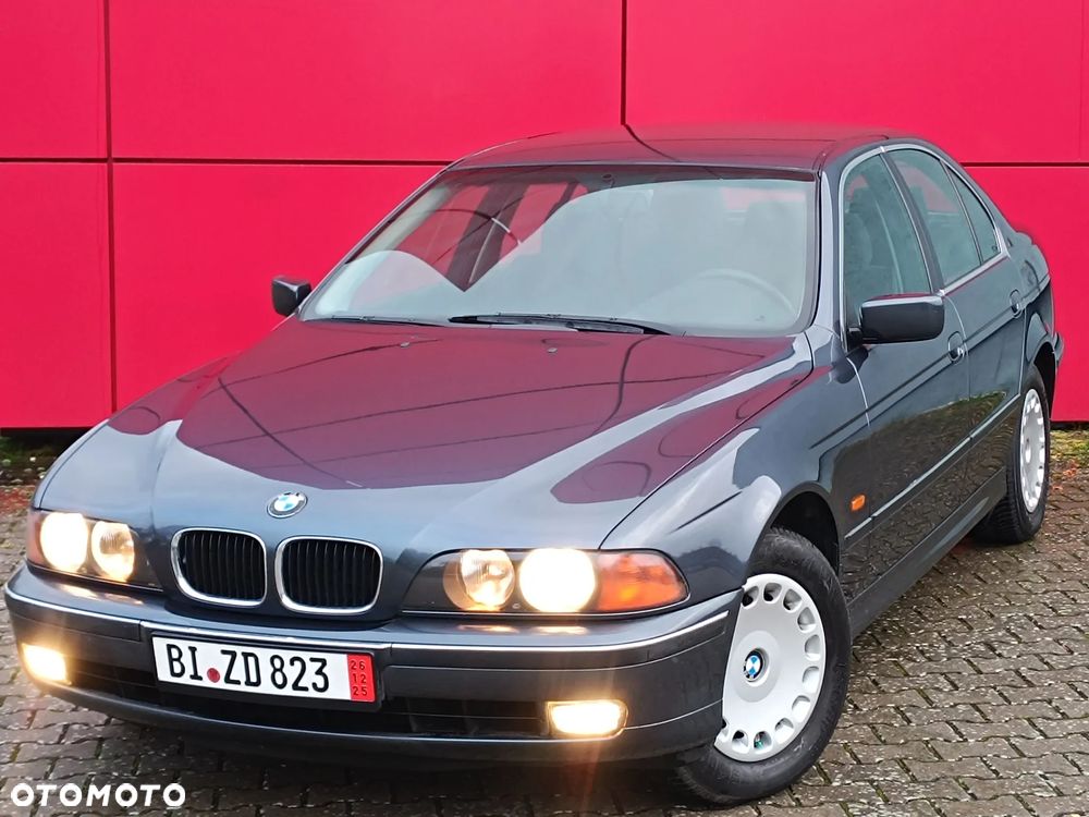 BMW Seria 5 523i - 4