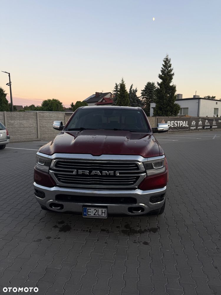 RAM 1500 5.7 Crew Cab Shortbed Laramie Sport - 1