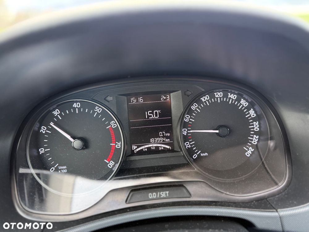 Skoda Fabia 1.0 TSI Active - 2