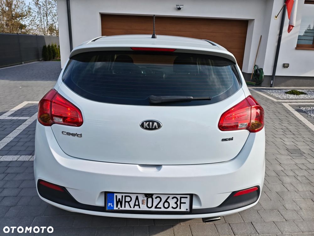 Kia Ceed 1.6 CRDi S - 6