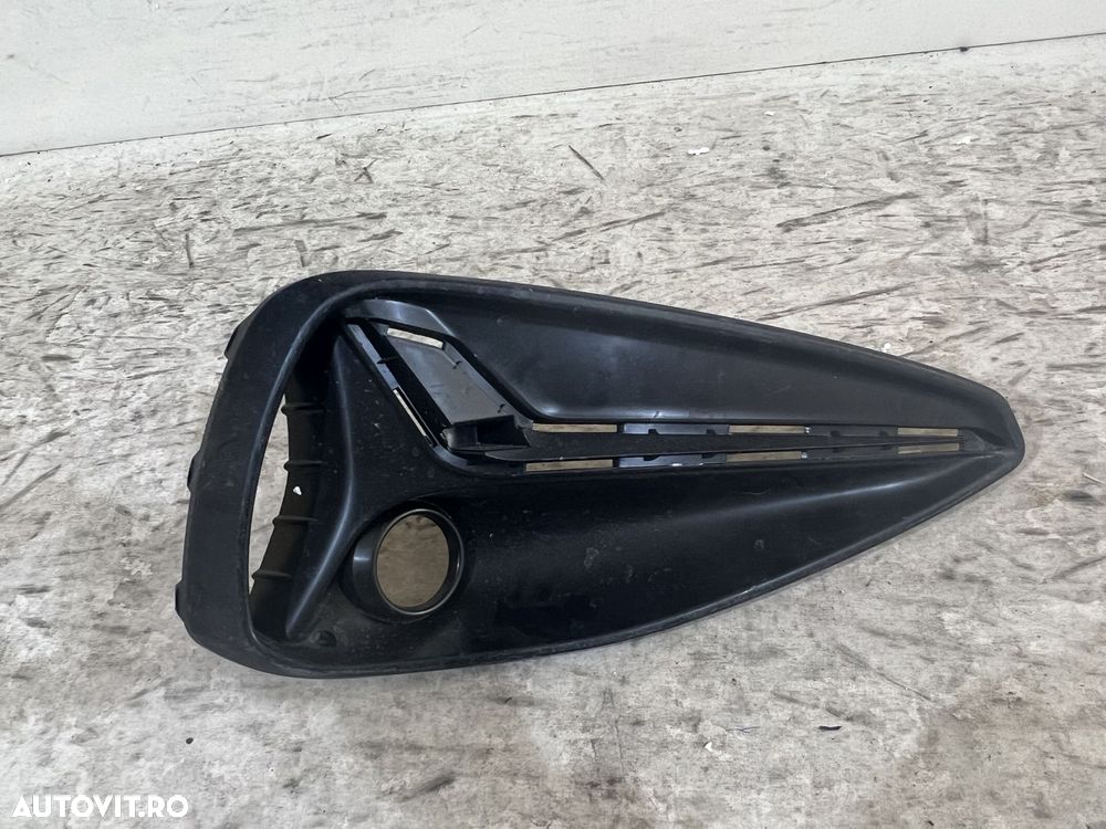 Grila proiector dreapta Hyundai I30, 2020, 2021, 2022, 2023, cod origine OE 86564-G4520. - 2
