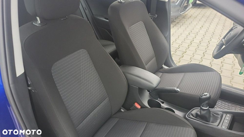 Hyundai i20 - 20