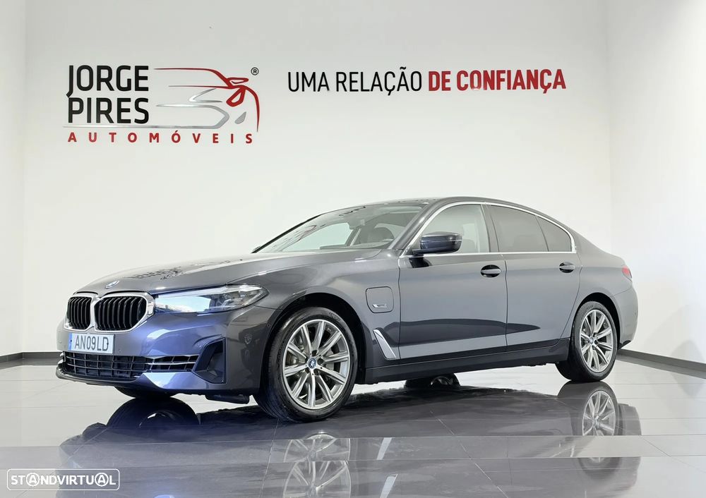 BMW 520 e Line Luxury - 1