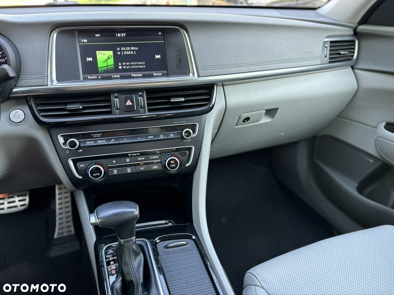 Kia Optima - 17