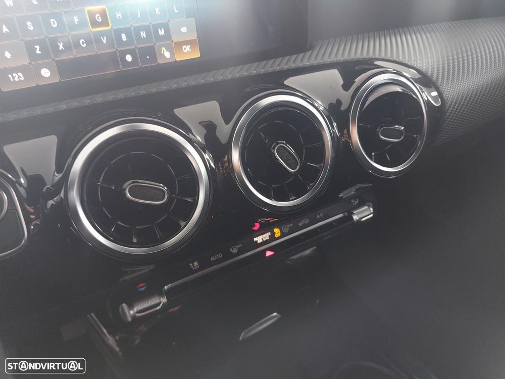 Mercedes-Benz A 180 Limousine d Style Aut. - 39