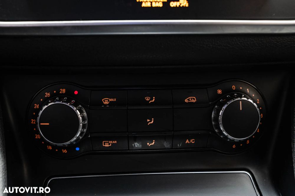 Mercedes-Benz CLA 180 d Shooting Brake 7G-DCT - 14
