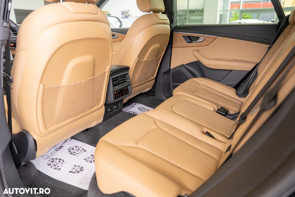 Audi Q8 55 TFSI quattro Tiptronic - 34