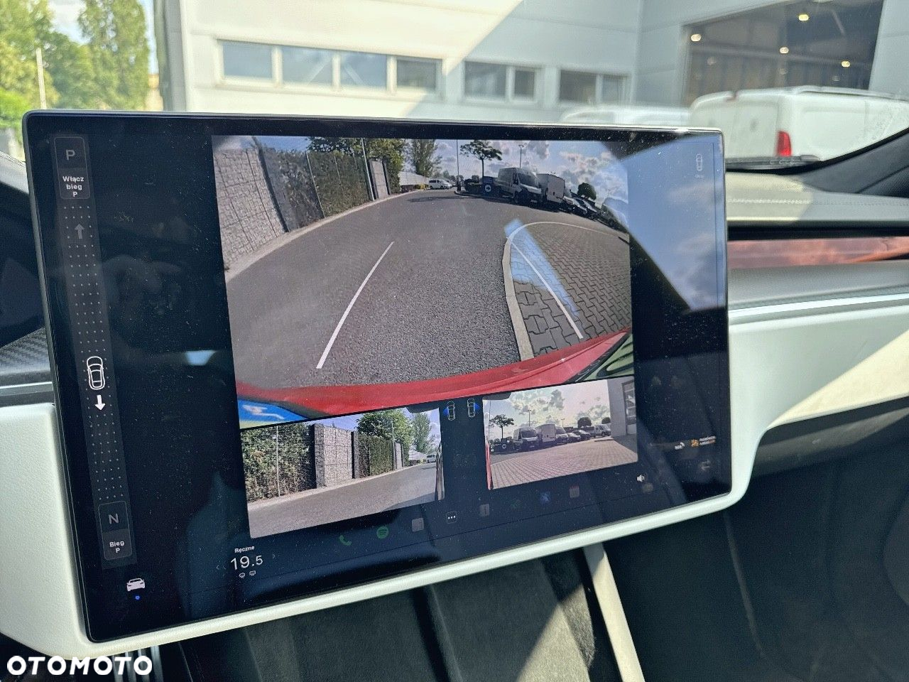 Tesla Model S Plaid - 15
