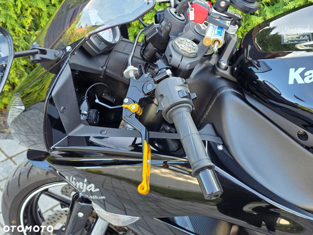 Kawasaki ZX - 33